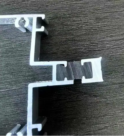 Thermal insulation adhesive for aluminum profiles
